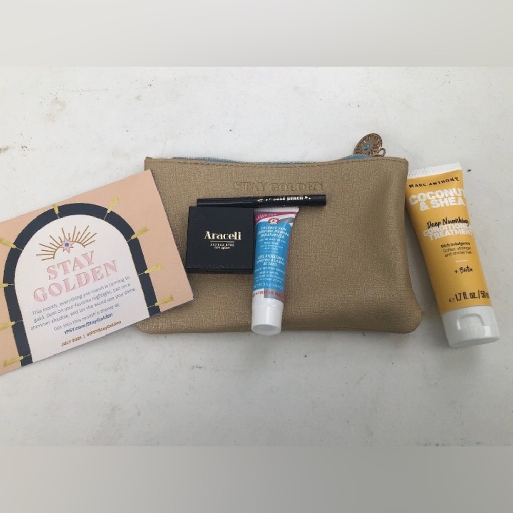 IPSY Stay Golden Makeup Bag, Coconut And Shea Marc Anthony, Araceli Shadow *read
